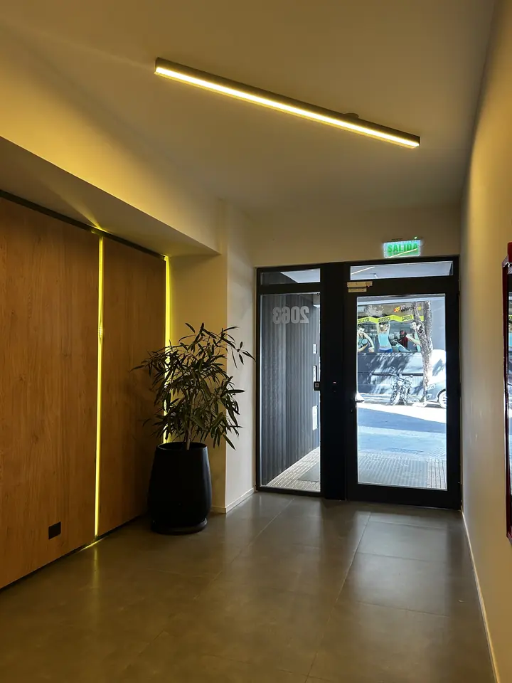Hall de acceso de Vitraux Recoleta